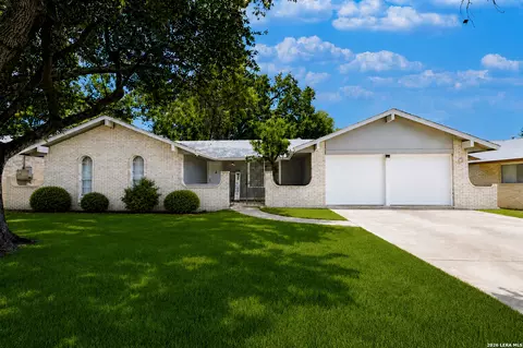 5730 Cary Grant Dr, San Antonio, TX 78240