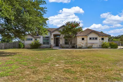 129 Vintage Rnch, La Vernia, TX 78121