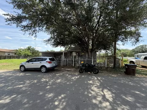 16144 Rosa St, San Antonio, TX 78221
