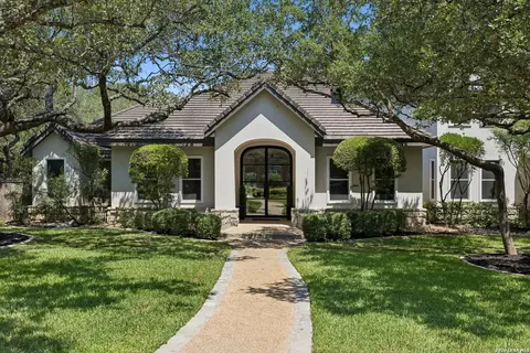 203 Durand Oak, Shavano Park, TX 78230