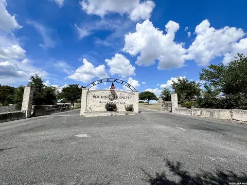 208 George Dolson, Blanco, TX 78606 photo 5