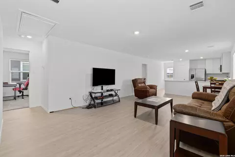 Entry Way - 213 Basalt Dr, Maxwell, TX 78656 photo 1 of 3