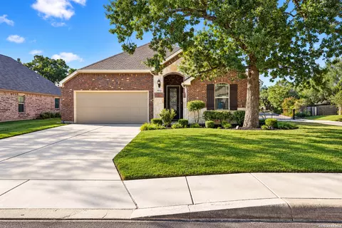 8512 Regusci Grv, Boerne, TX 78015