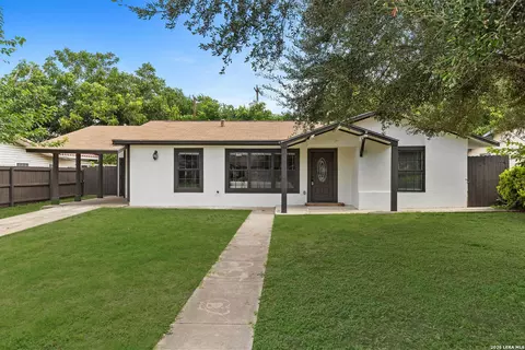 5539 Knoll Krest Dr, San Antonio, TX 78242