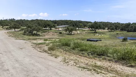 227 Mitchell Dr, Spring Branch, TX 78070 photo 3