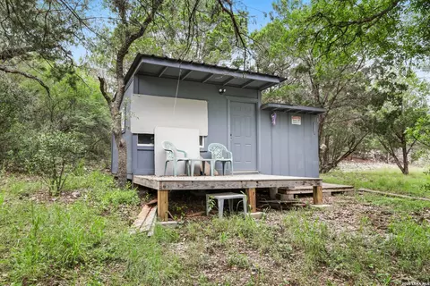 1014 N Bar Ranch Rd, Brackettville, TX 78832