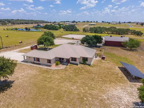 119 Scenic Hls, La Vernia, TX 78121
