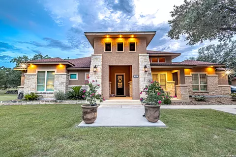 125 Bobcat Bnd, La Vernia, TX 78121