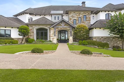 Exterior - 325 River Rdg, Spring Branch, TX 78070 photo 5 of 24