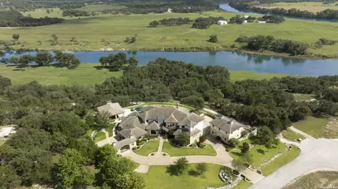 View/Area - 325 River Rdg, Spring Branch, TX 78070 photo 1 of 13