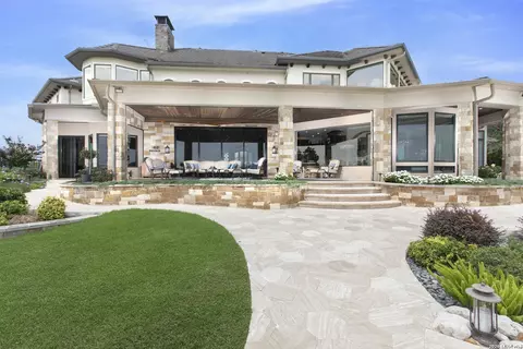 Exterior - 325 River Rdg, Spring Branch, TX 78070 photo 9 of 24