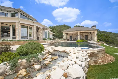 Exterior - 325 River Rdg, Spring Branch, TX 78070 photo 10 of 24