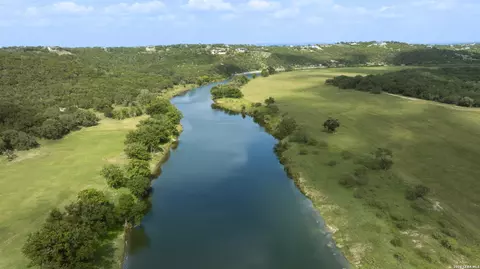View/Area - 325 River Rdg, Spring Branch, TX 78070 photo 10 of 13