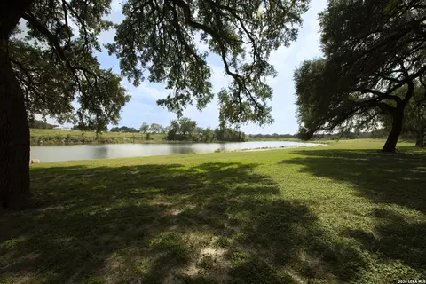 View/Area - 325 River Rdg, Spring Branch, TX 78070 photo 4 of 13