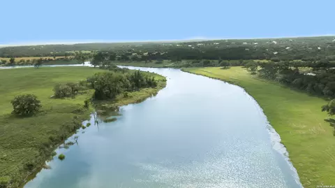 View/Area - 325 River Rdg, Spring Branch, TX 78070 photo 9 of 13