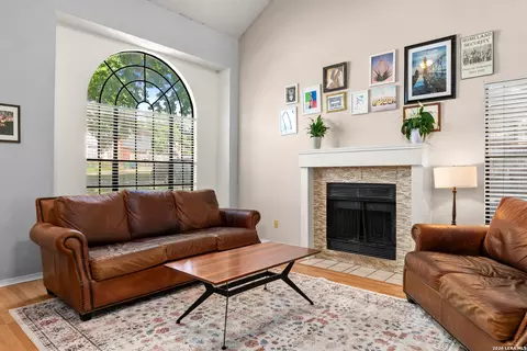1114 Oak Path, San Antonio, TX 78258