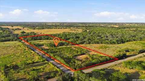 8251 County Road 106, Beeville, TX 78102