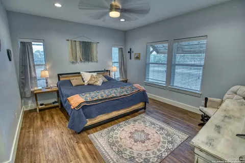 Bedroom - 623 Fm 1796, Utopia, TX 78884 photo 1 of 6