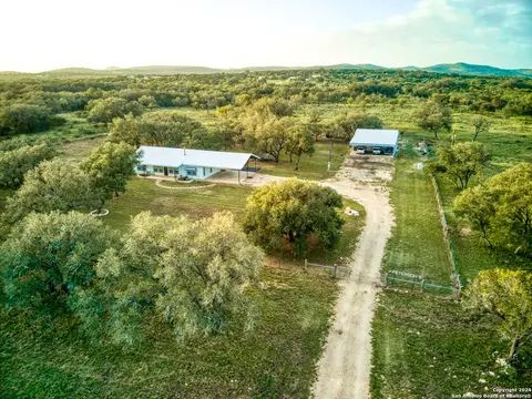 View/Area - 623 Fm 1796, Utopia, TX 78884 photo 7 of 7