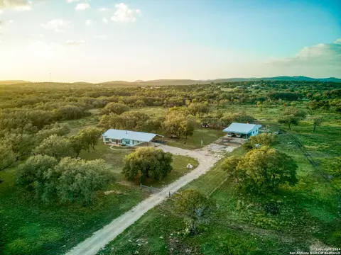 View/Area - 623 Fm 1796, Utopia, TX 78884 photo 2 of 7