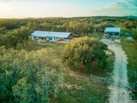 View/Area - 623 Fm 1796, Utopia, TX 78884 photo 4 of 7