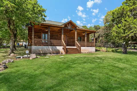 4332 Morningside Way, Canyon Lake, TX 78133