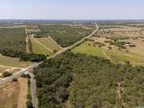 16819 S Evans N, Von Ormy, TX 78073 photo 10