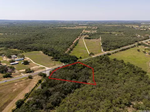 16819 S Evans N, Von Ormy, TX 78073 photo 4