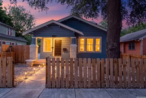 1118 W Summit Ave, San Antonio, TX 78201