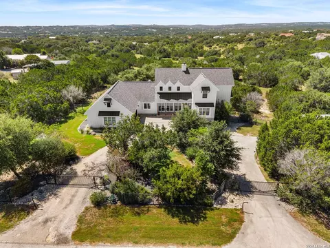 107 Timber Mountain Dr, Boerne, TX 78006