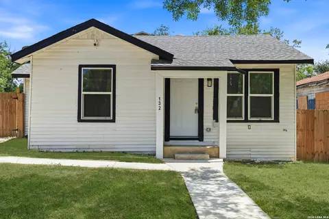 132 Stratford Ct, San Antonio, TX 78223