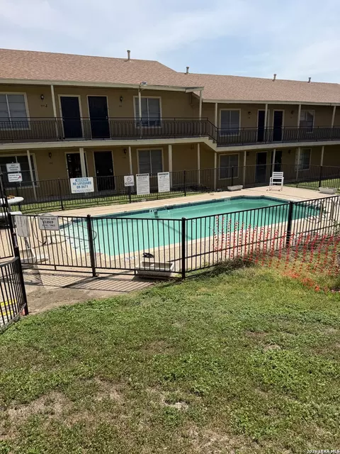 911 Vance Jackson Rd #101, San Antonio, TX 78201