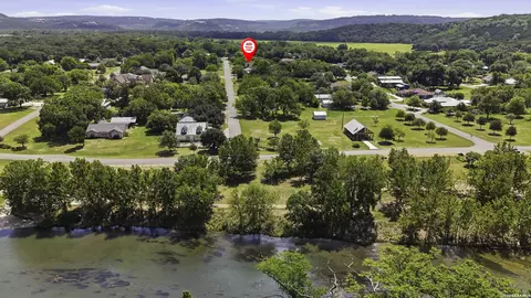 485 Pecan Fls, Canyon Lake, TX 78133