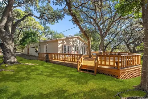 25327 Triangle Loop, San Antonio, TX 78255