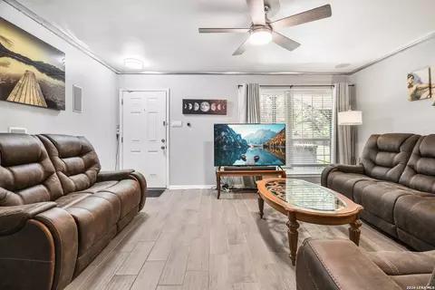 8401 N New Braunfels #146, San Antonio, TX 78209