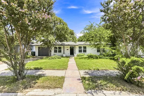 447 Senova Dr, San Antonio, TX 78216