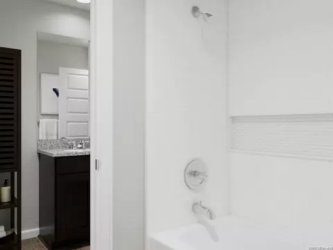 Bath - 3227 Katzer Ln, Converse, TX 78109 photo 4 of 4