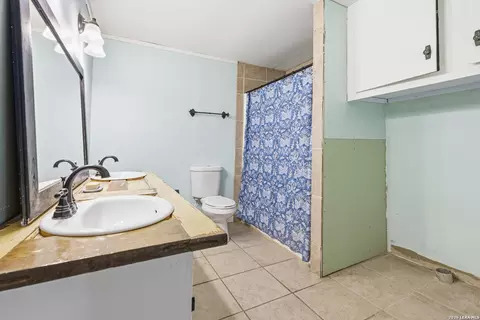Bath - 1628 County Road 357, Utopia, TX 78884 photo 1 of 3