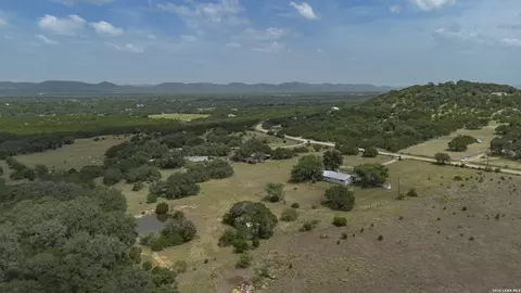 View/Area - 1628 County Road 357, Utopia, TX 78884 photo 5 of 13