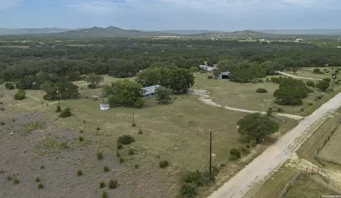 View/Area - 1628 County Road 357, Utopia, TX 78884 photo 3 of 13