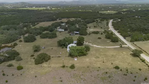View/Area - 1628 County Road 357, Utopia, TX 78884 photo 4 of 13