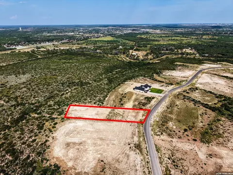 552 Paseo Del Lago, Eagle Pass, TX 78852 photo 6