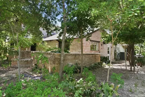 1447 S Main St, Ingleside, TX 78362
