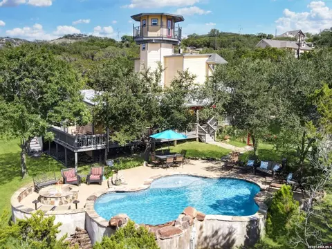 243 Crazy Horse Trl, Canyon Lake, TX 78133