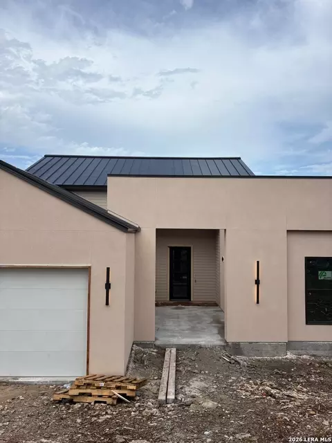 1197 Spice Wood Rd, Fischer, TX 78623