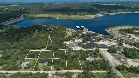 lot789 Lakeview Ave, Mico, TX 78056