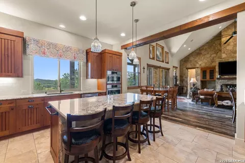 Kitchen - 241 E Lynx Cv, Blanco, TX 78606 photo 5 of 6