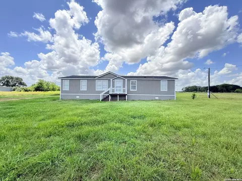 923 Fm 1683, Ganado, TX 77962