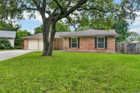 8423 Cactus Crk, San Antonio, TX 78251