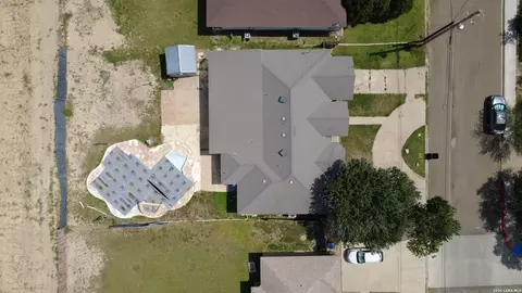 View/Area - 346 Falcon, Eagle Pass, TX 78852 photo 3 of 5